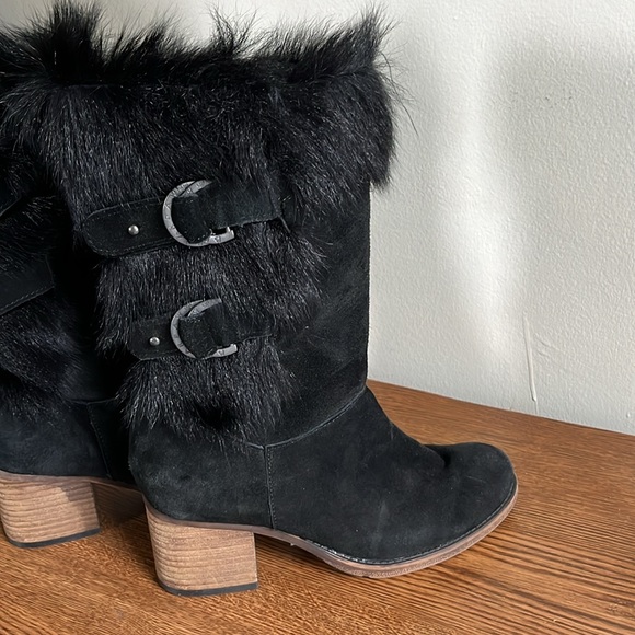 Bearpaw Madeline Women's Heeled Goat Fur Fleece Lined Boot, Size 7, EUC - Picture 4 of 14